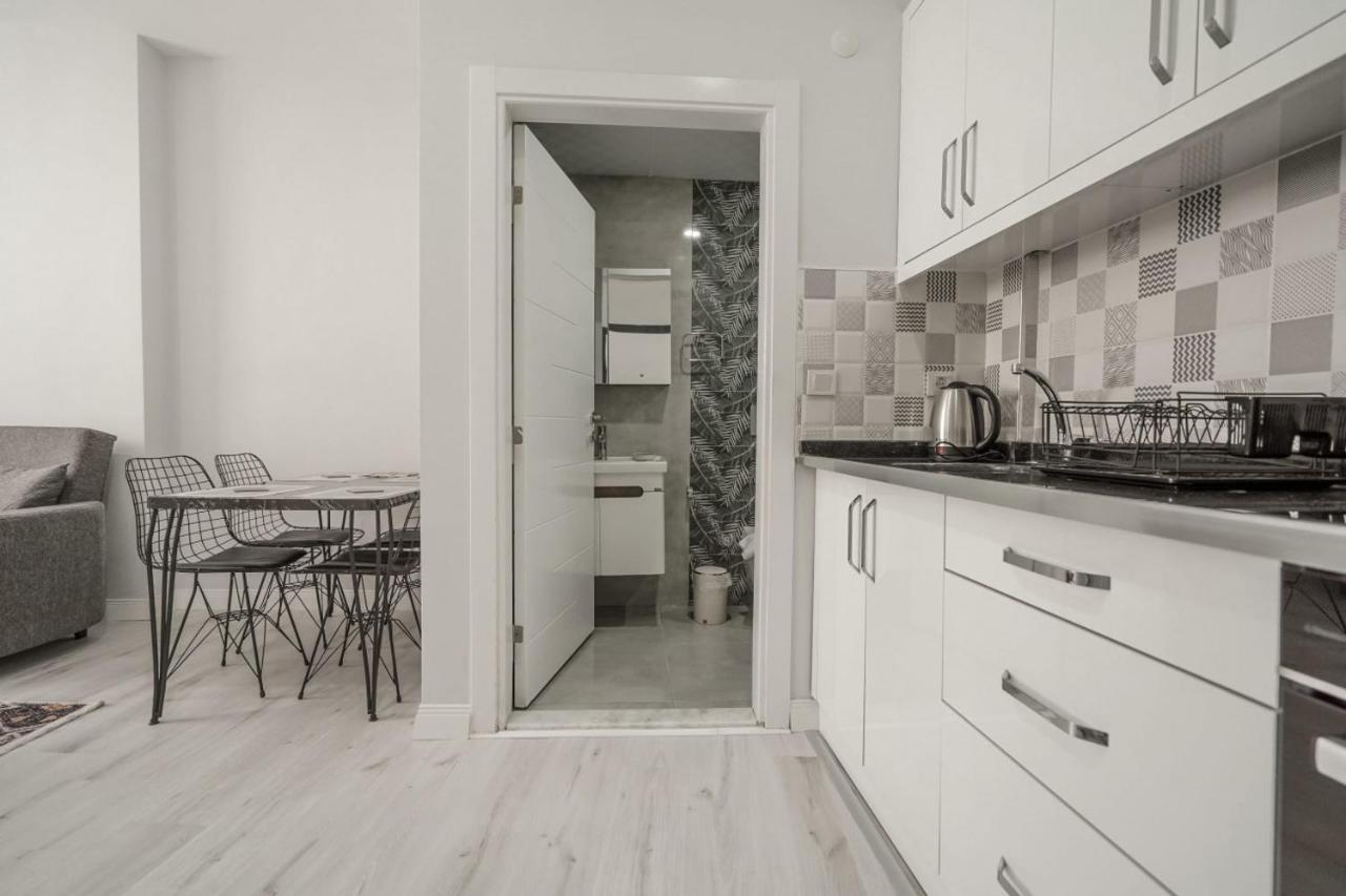 Charming And Central Flat Near Beach In Muratpasa Apartment Antalya Bagian luar foto